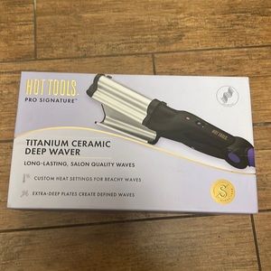 Hot Tools Titanium Ceramic Deep Waver
